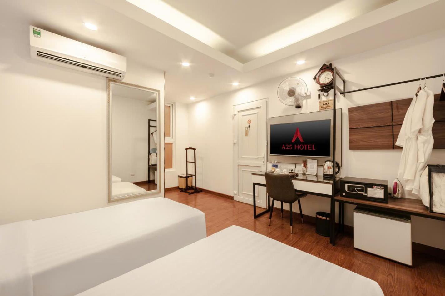 A25 Hotel - 46 Chau Long Hanoi Exterior photo